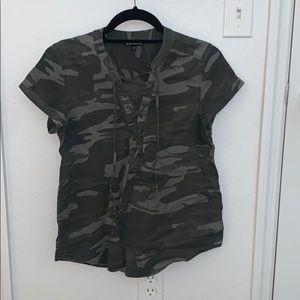 XS Express camouflage shirt